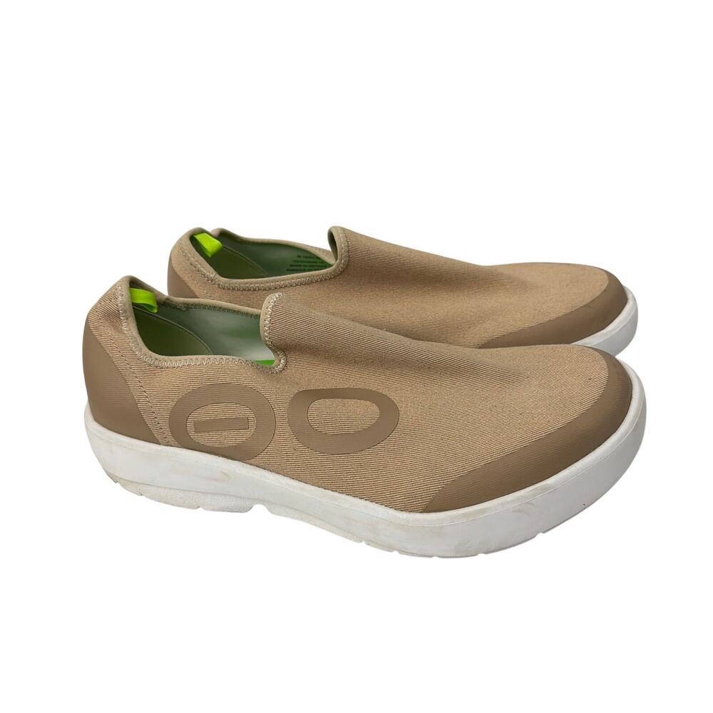 Oofos OOmg eeZee Low Shoes Mens Size 10 Recovery Tan Taupe Slip On